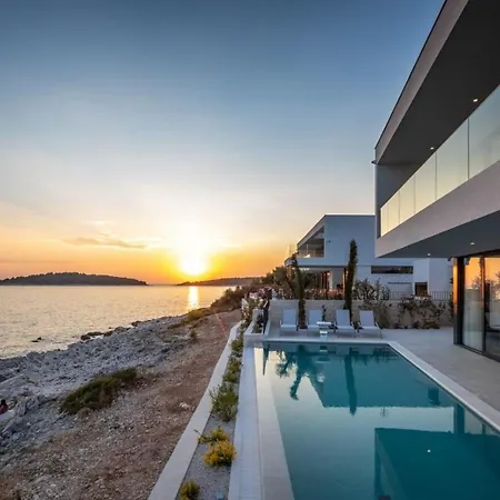 Ferienhaus Fur 10 Personen In Rogoznicko Zecevo, Dalmatien Norddalmatien - B61534